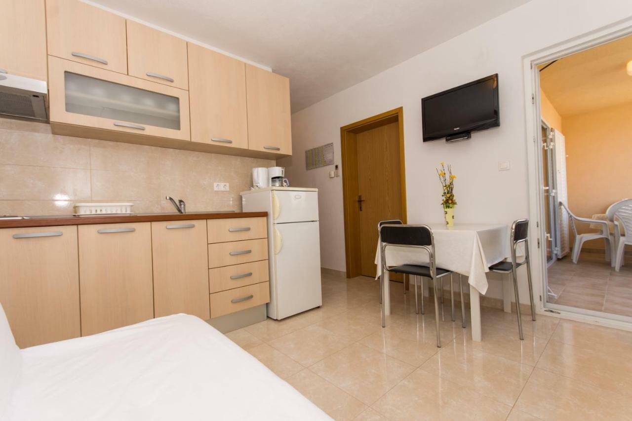 Apartments Vukman Trogir Exterior photo